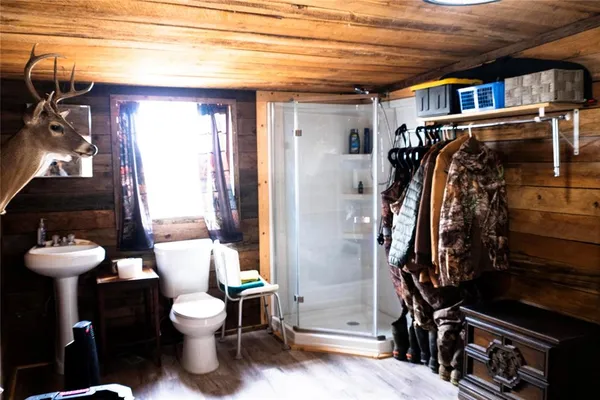 a view of a walk in closet