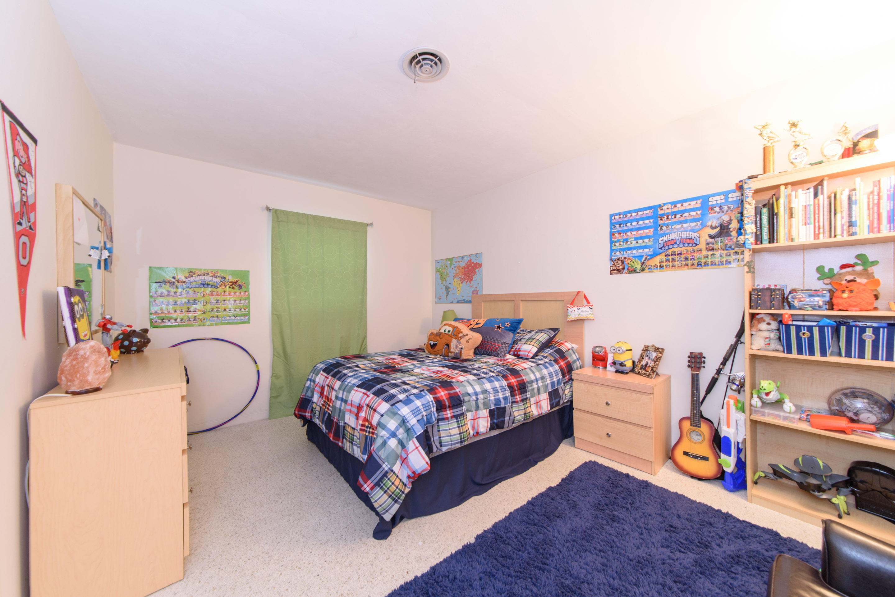 899 Southwest 9th Terrace Boca Raton, FL 33486 - Photo 7 of 13 Guest Room