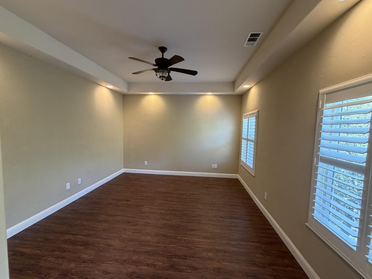 1472 Nesting Way Placerville, CA 95667 - Photo 19 of 44 Main Level primary bedroom