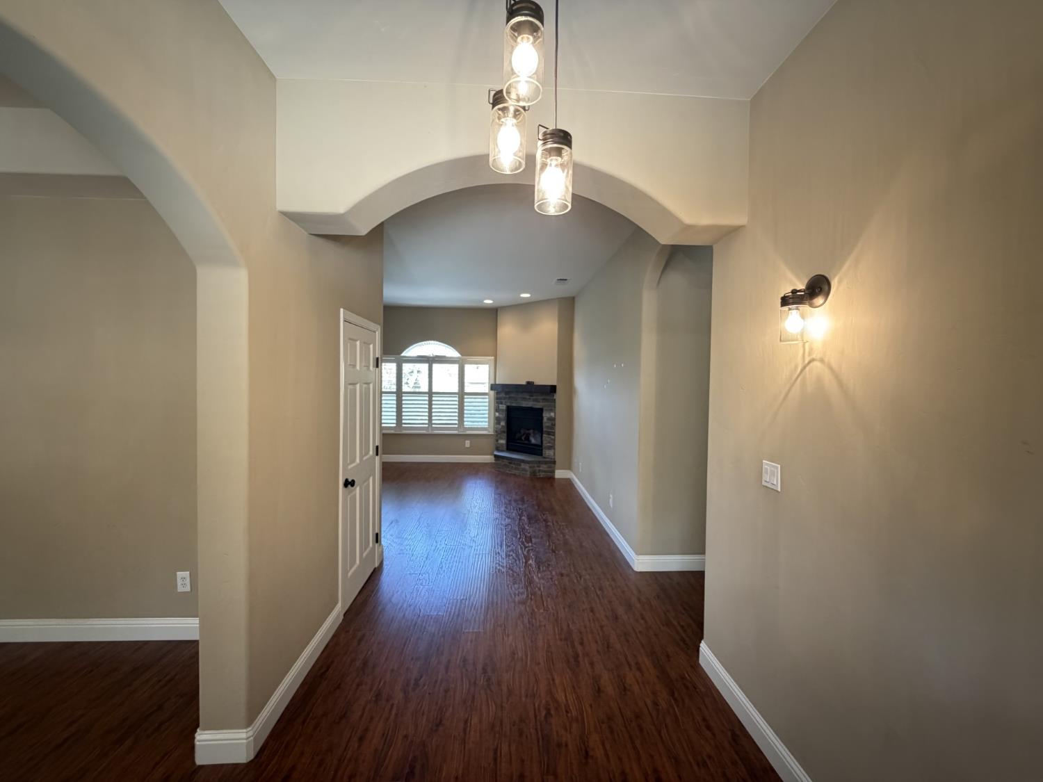 1472 Nesting Way Placerville, CA 95667 - Photo 2 of 44 Main Level Entry