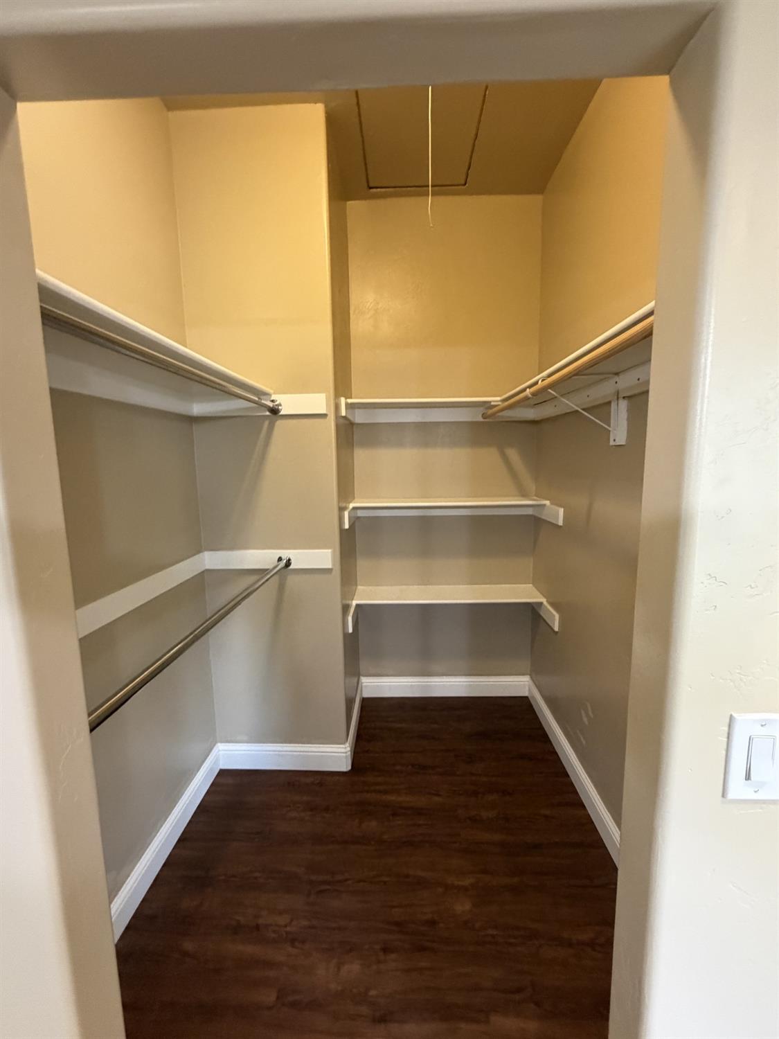 1472 Nesting Way Placerville, CA 95667 - Photo 21 of 44 Main Level primary bedroom walk-in closet