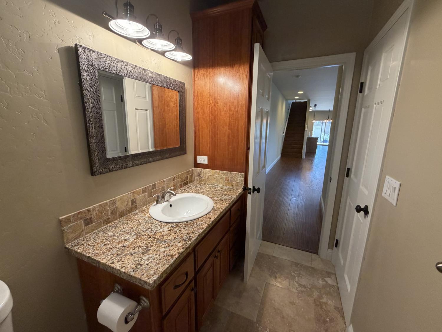1472 Nesting Way Placerville, CA 95667 - Photo 34 of 44 lower level full bath