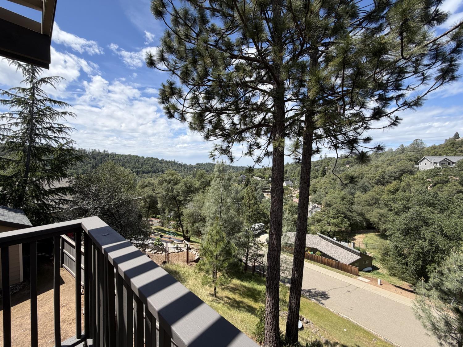 1472 Nesting Way Placerville, CA 95667 - Photo 41 of 44 Main Level deck with great views