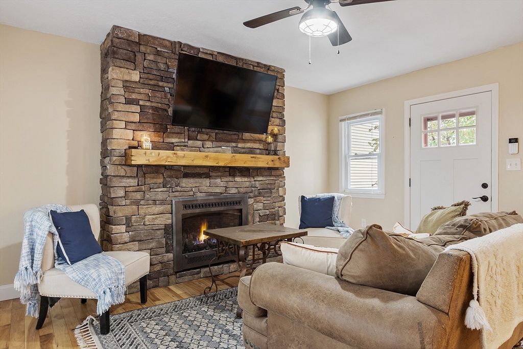 17 Edson Street Lowell, MA 01851 - Photo 13 of 37