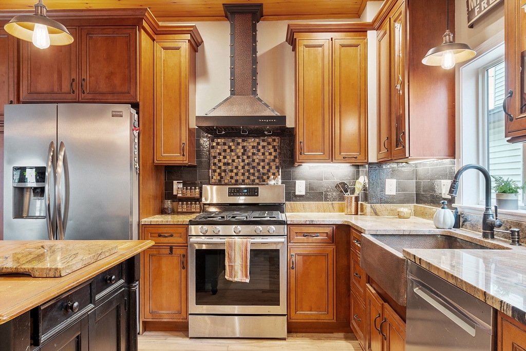 17 Edson Street Lowell, MA 01851 - Photo 19 of 37