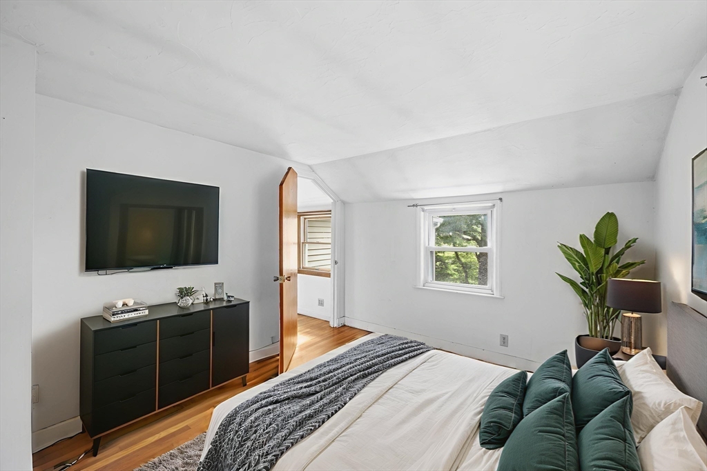 94 Clinton Road Weymouth, MA 02189 - Photo 19 of 26 Gallery Image 19