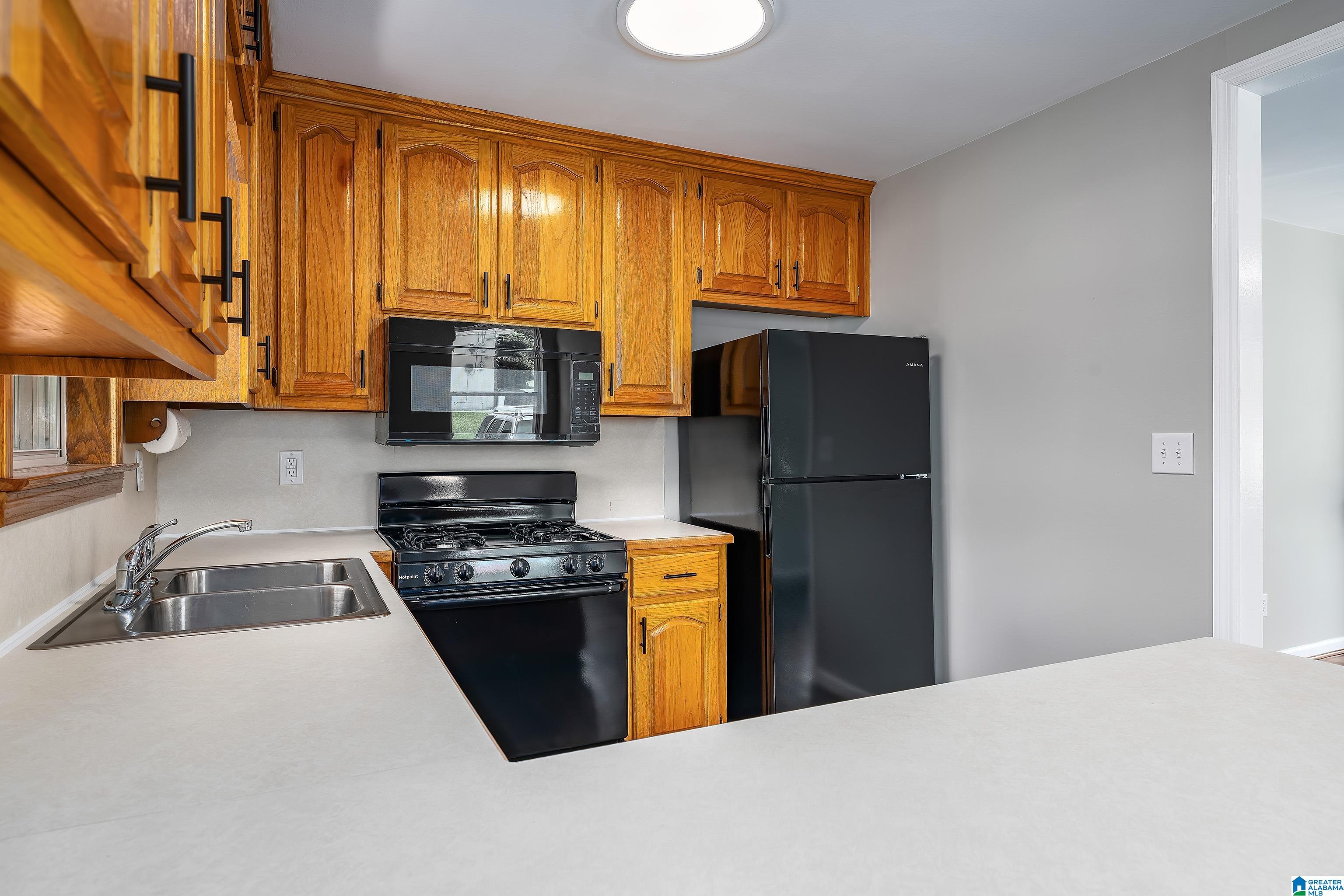 816 Whaley Road Fultondale, AL 35068 - Photo 11 of 26