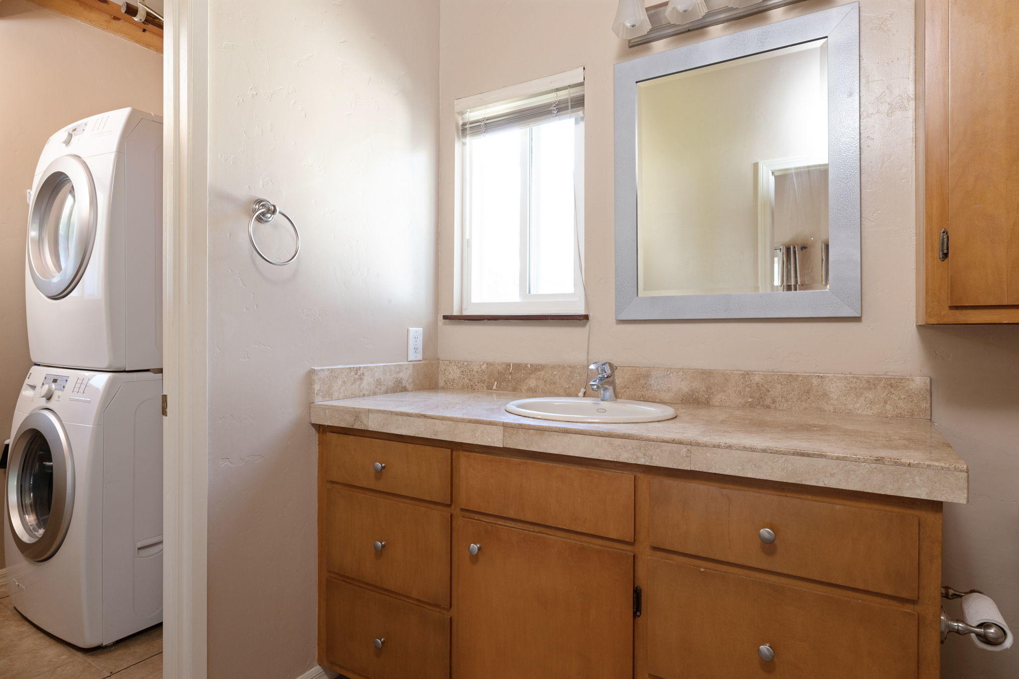 1301 Manitou Road Santa Barbara, CA 93101 - Photo 38 of 43 17-web-or-mls-UpmarketMedia_1301Manitou-