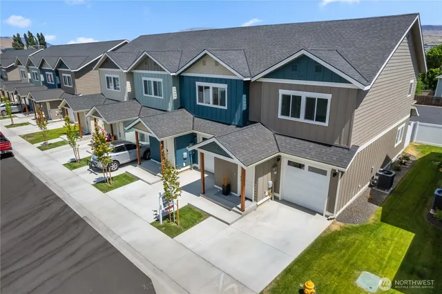 an aerial view of a house with balcony