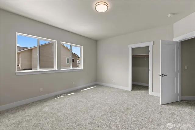 a view of empty room with window