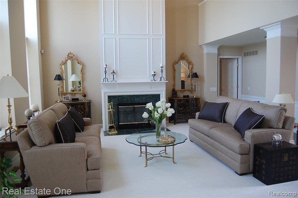 3388 West York Court Rochester, MI 48306 - Photo 6 of 13 Great Room