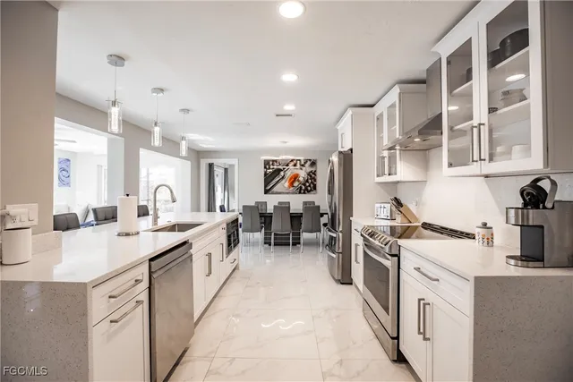 $659,900 | 1936 Palaco Grande Parkway, Cape Coral, FL 33904