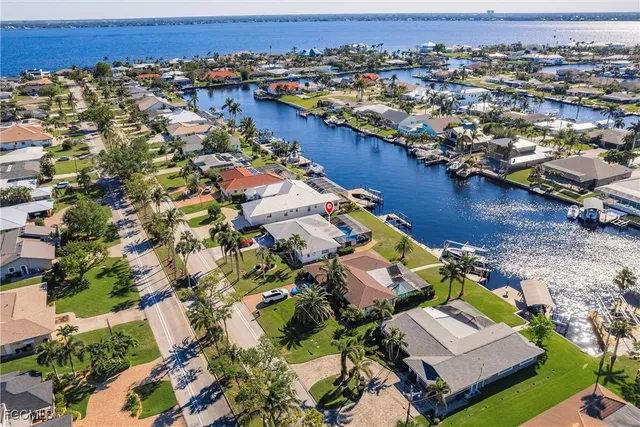 $659,900 | 1936 Palaco Grande Parkway, Cape Coral, FL 33904