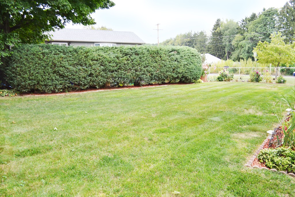 429 Old Field Road Chicopee, MA 01013 - Photo 28 of 30 Gallery Image 28
