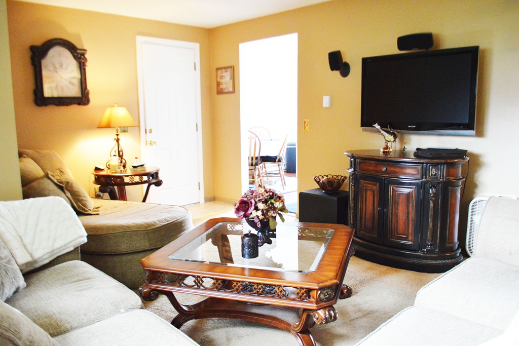 429 Old Field Road Chicopee, MA 01013 - Photo 4 of 30 Gallery Image 4