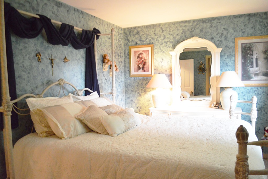 429 Old Field Road Chicopee, MA 01013 - Photo 8 of 30 Gallery Image 8