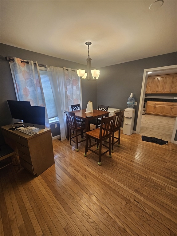 84 Valmor Street Worcester, MA 01604 - Photo 5 of 29