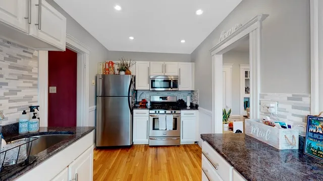 $3,400 | 304 Lamartine Street, Unit 3, Boston, MA 02130