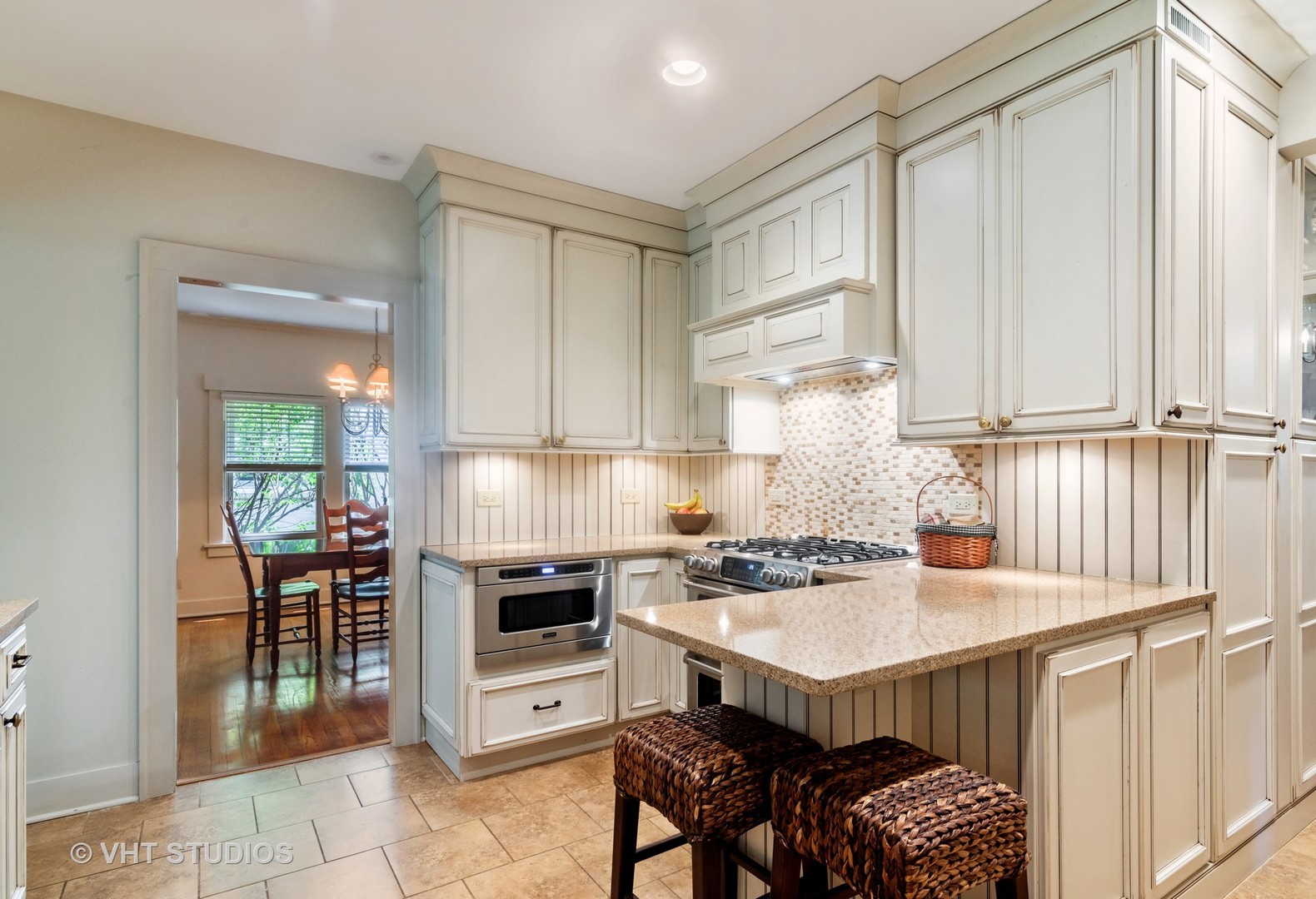 211 North Merrill Street Park Ridge, IL 60068 - Photo 7 of 26 a kitchen with a sink appliances and cabinets
