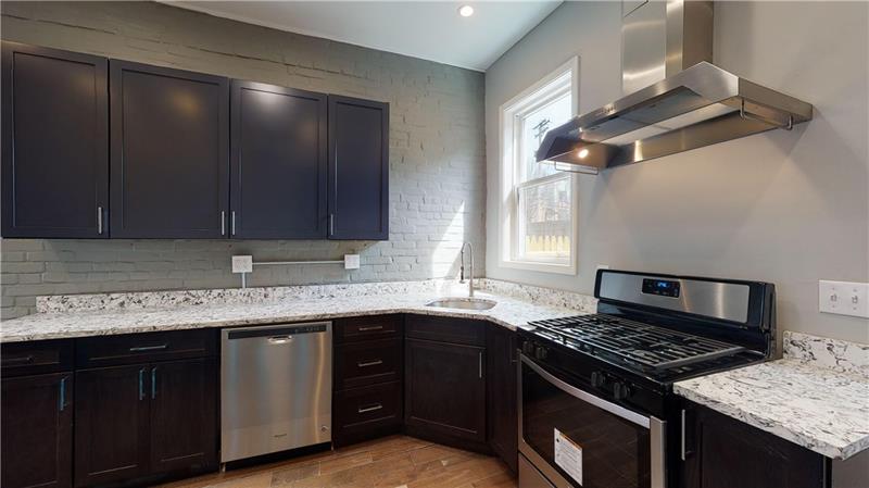 3813 Foster Street Lawrenceville, PA 15201 - Photo 13 of 22