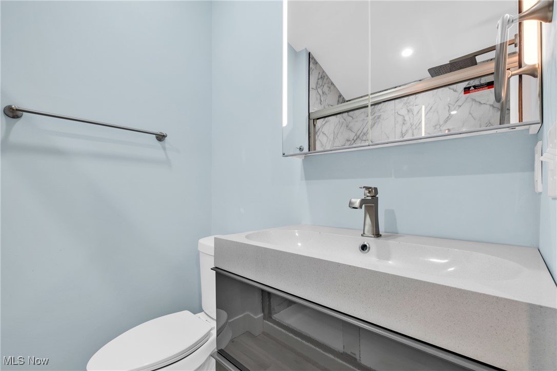 717 Literary Road Cleveland, OH 44113 - Photo 13 of 27 Gallery Image 13