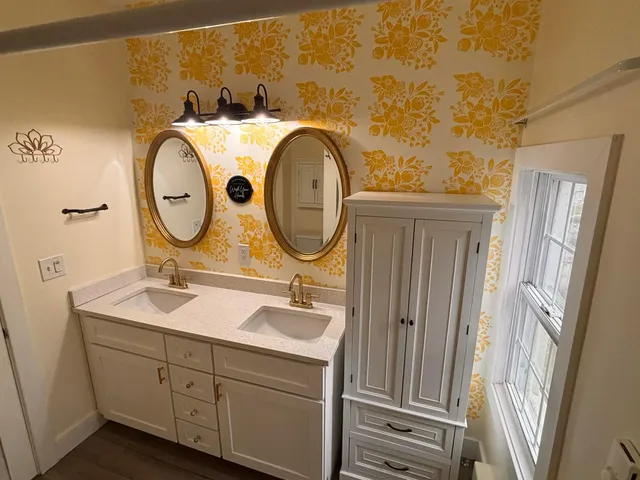 $324,900 | 2106 Forest Drive, Portage, MI 49002