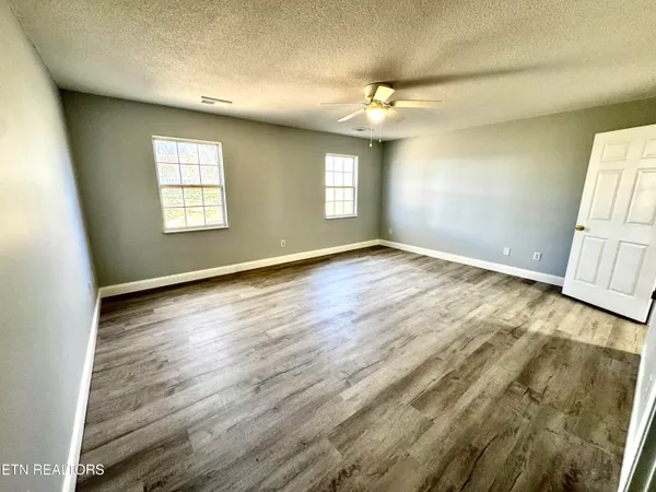 $459,900 | 913 Columbine Lea, Sevierville, TN 37862