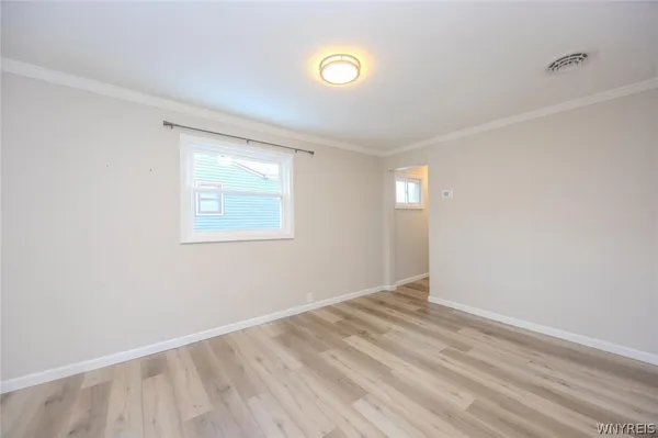 $1,500 | 3487 Rhode Island Avenue, Niagara, NY 14305