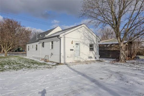 $1,500 | 3487 Rhode Island Avenue, Niagara, NY 14305