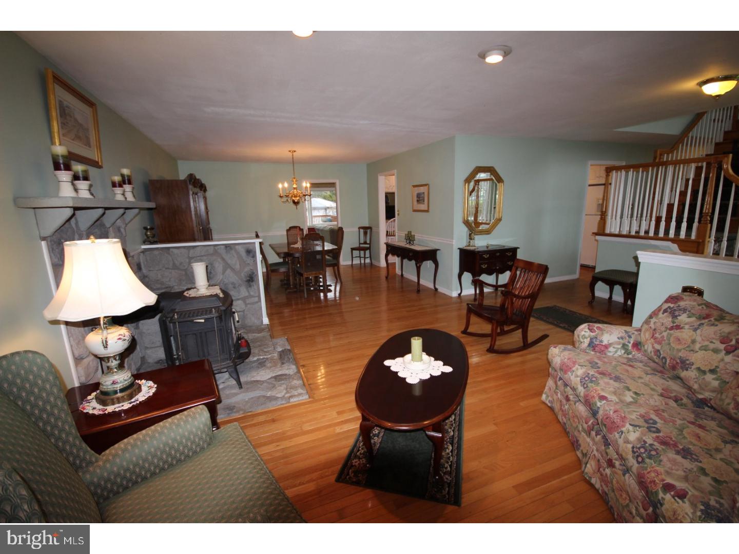 4 Brandon Road West Pennington, NJ 08534 - Photo 8 of 25 View
