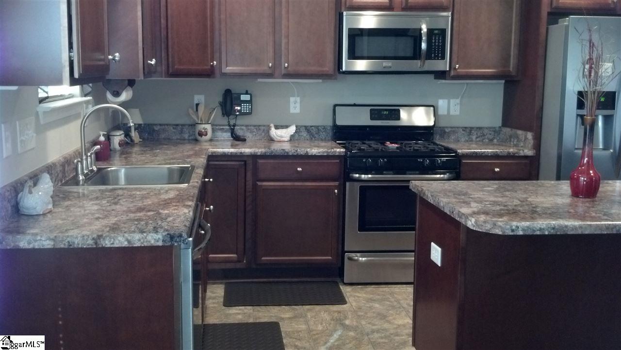 8 Smith Tractor Road Travelers Rest, SC 29690 - Photo 5 of 17