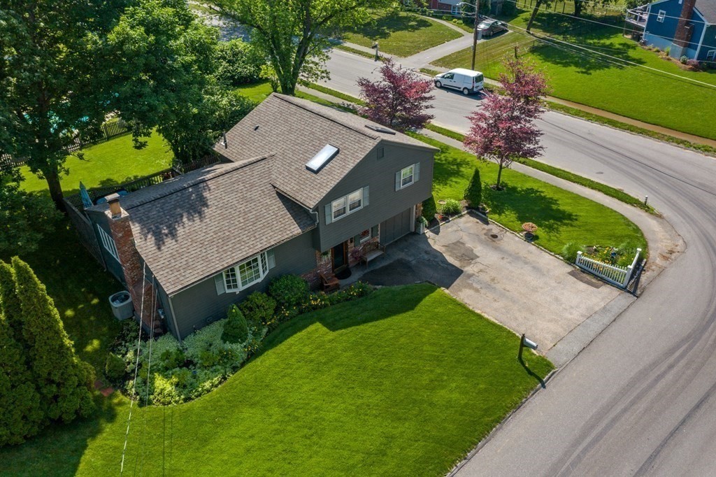 4 4 Bridges Road Hudson, MA 01749 - Photo 31 of 33