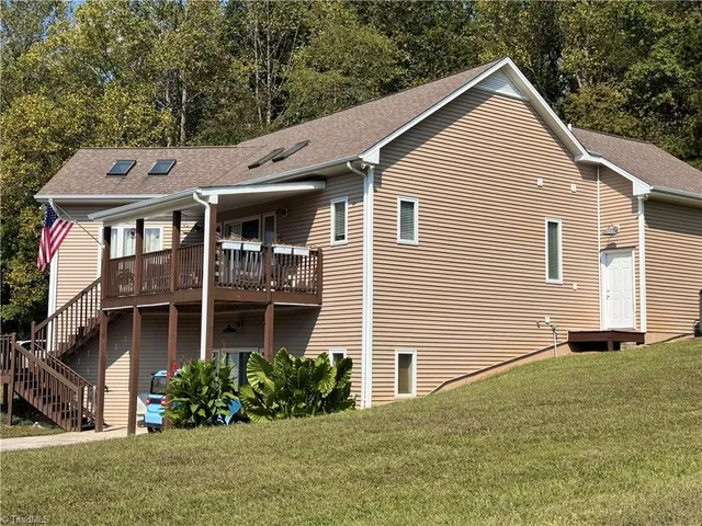 $579,900 | 835 Brookfall Dairy Road, Elkin, NC 28621