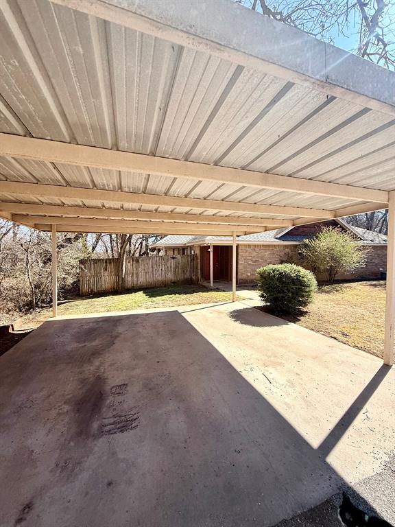 946 East 3rd Street Weatherford, TX 76086 - Photo 2 of 13