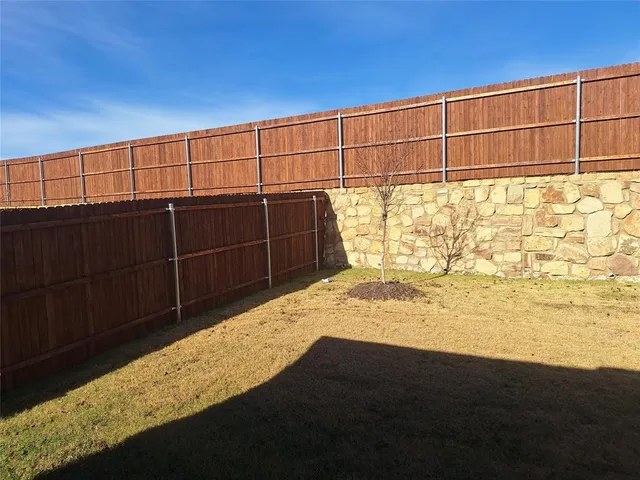 $2,450 | 10017 Deposit Drive, Aubrey, TX 76227