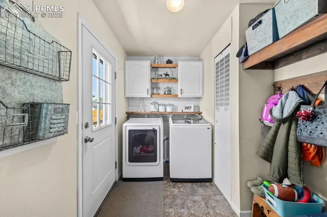 $418,000 | 329 4th Avenue, Deer Trail, CO 80105