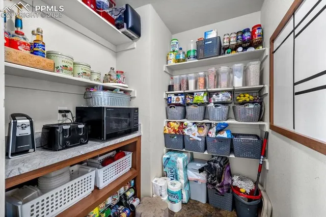 $418,000 | 329 4th Avenue, Deer Trail, CO 80105