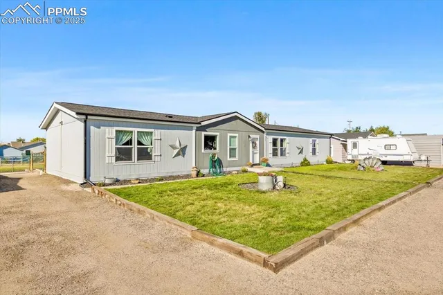 $418,000 | 329 4th Avenue, Deer Trail, CO 80105