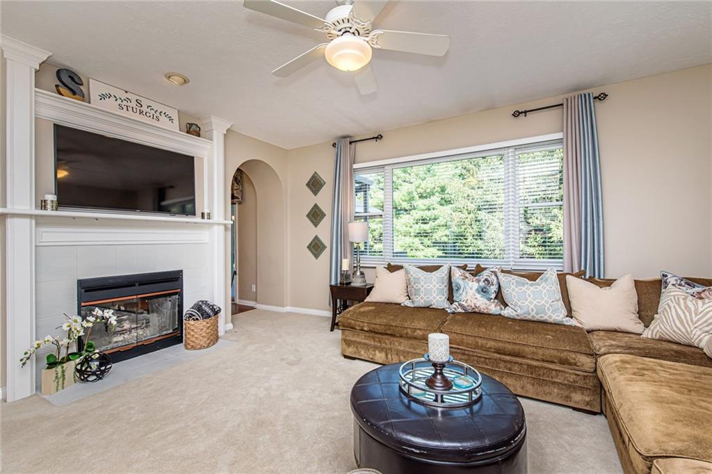 6944 Riverside Way Fishers, IN 46038 - Photo 11 of 31 Gallery Image 11