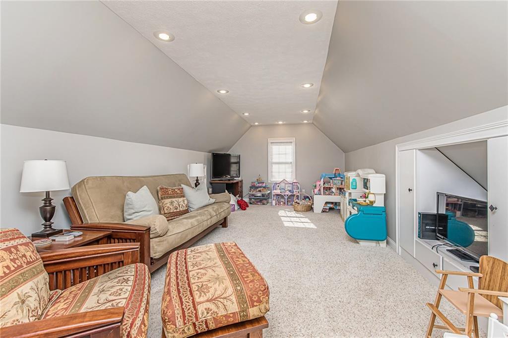 6944 Riverside Way Fishers, IN 46038 - Photo 21 of 31 Gallery Image 21