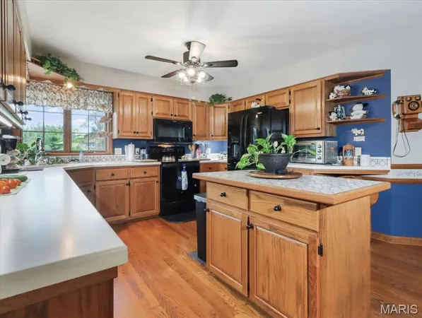 $499,000 | 1001 North Hovis Street, Mountain Grove, MO 65711