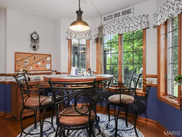 $499,000 | 1001 North Hovis Street, Mountain Grove, MO 65711