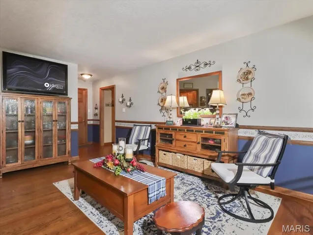 $499,000 | 1001 North Hovis Street, Mountain Grove, MO 65711