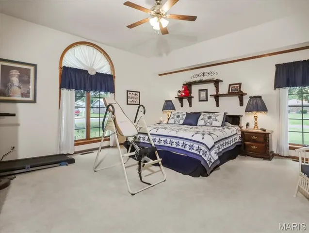 $499,000 | 1001 North Hovis Street, Mountain Grove, MO 65711