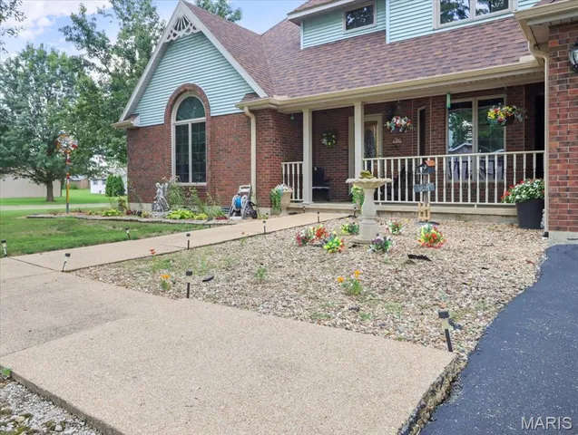 $499,000 | 1001 North Hovis Street, Mountain Grove, MO 65711