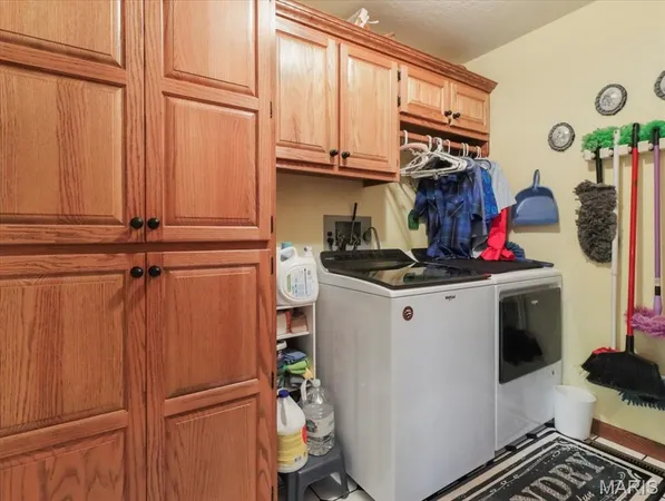 $499,000 | 1001 North Hovis Street, Mountain Grove, MO 65711