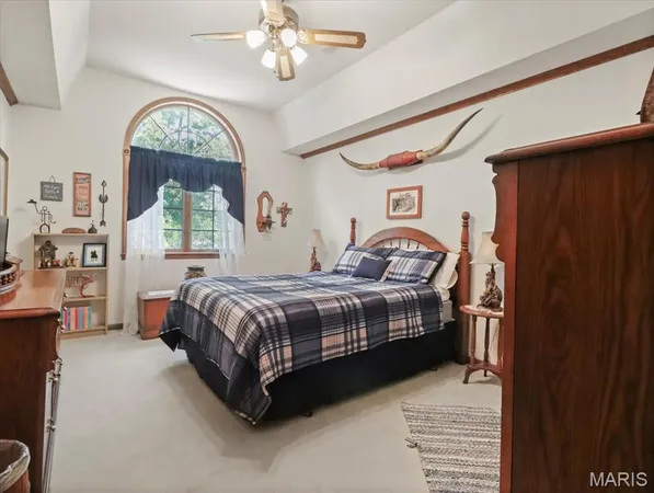 $499,000 | 1001 North Hovis Street, Mountain Grove, MO 65711