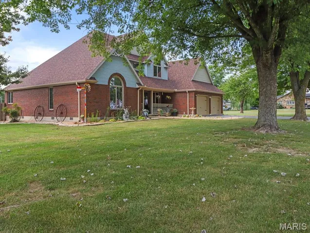 $499,000 | 1001 North Hovis Street, Mountain Grove, MO 65711