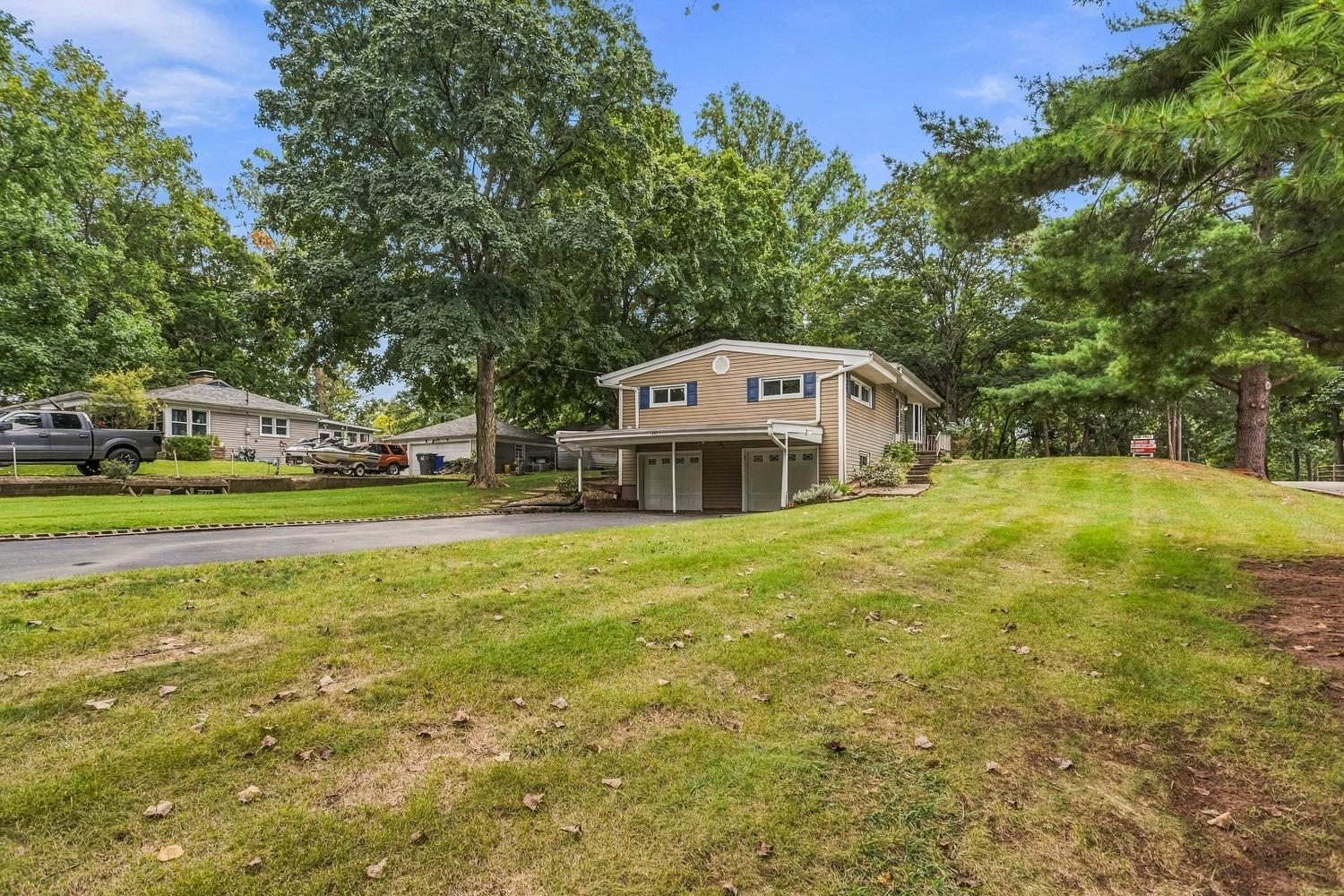 4903 Thrush Avenue Decatur, IL 62521 - Photo 9 of 32 Gallery Image 9