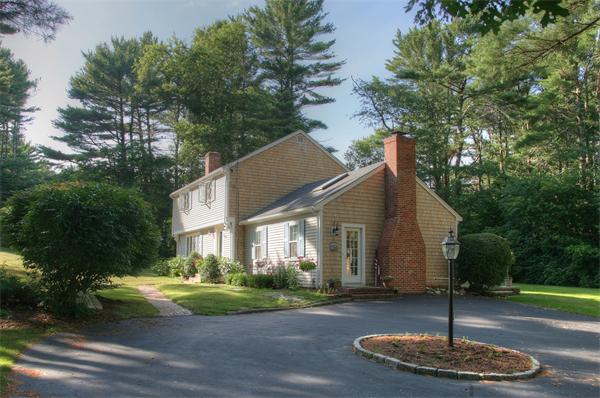 65 Parting Rock Road Duxbury, MA 02332 - Photo 1 of 11 Gallery Image 1